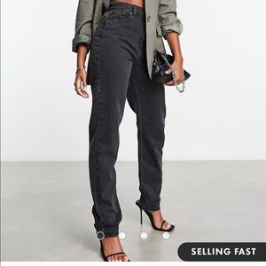 Washed black high rise straight leg jean size 28